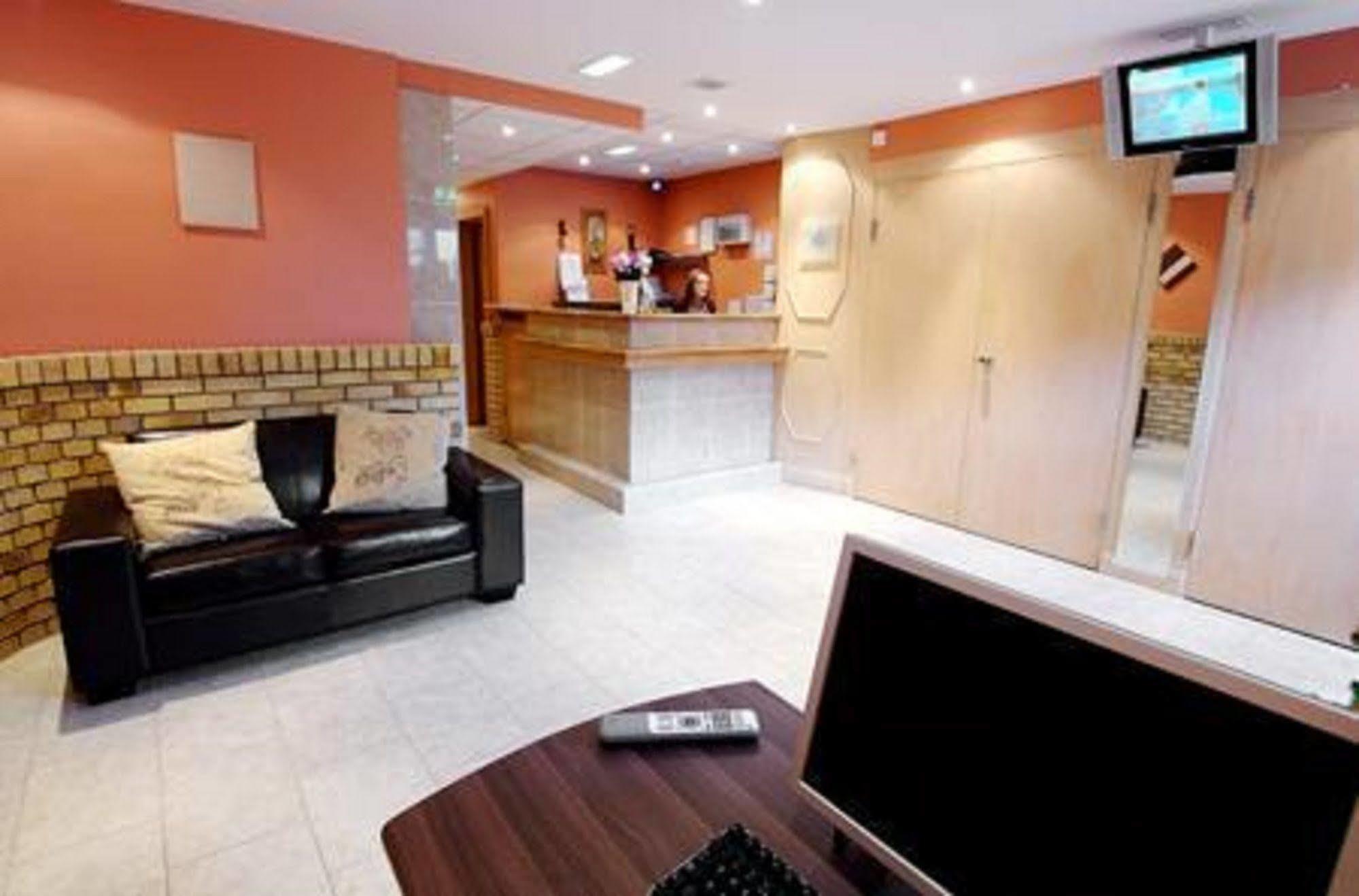 Rosemount Hotel Heathrow ハウンズロー インテリア 写真