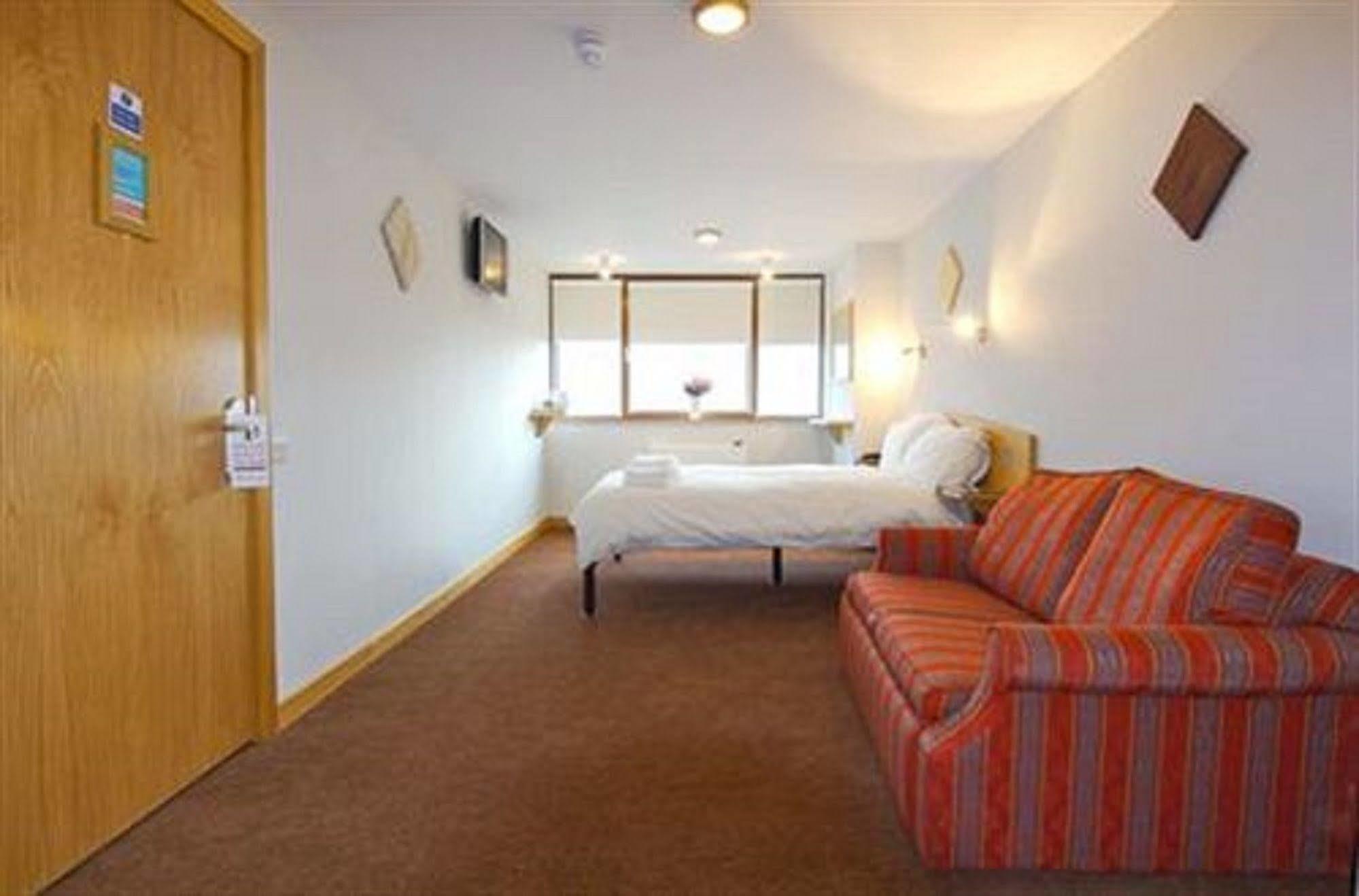 Rosemount Hotel Heathrow ハウンズロー 部屋 写真